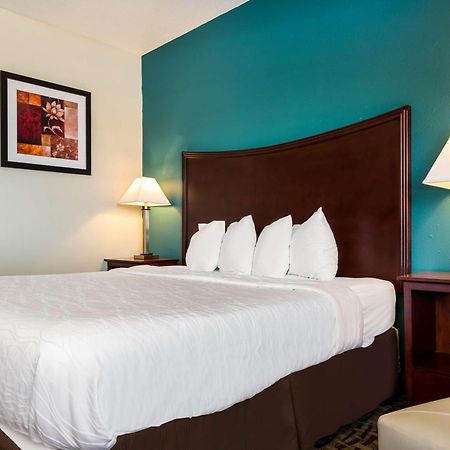 Surestay Plus Hotel By Best Western Topeka Luaran gambar
