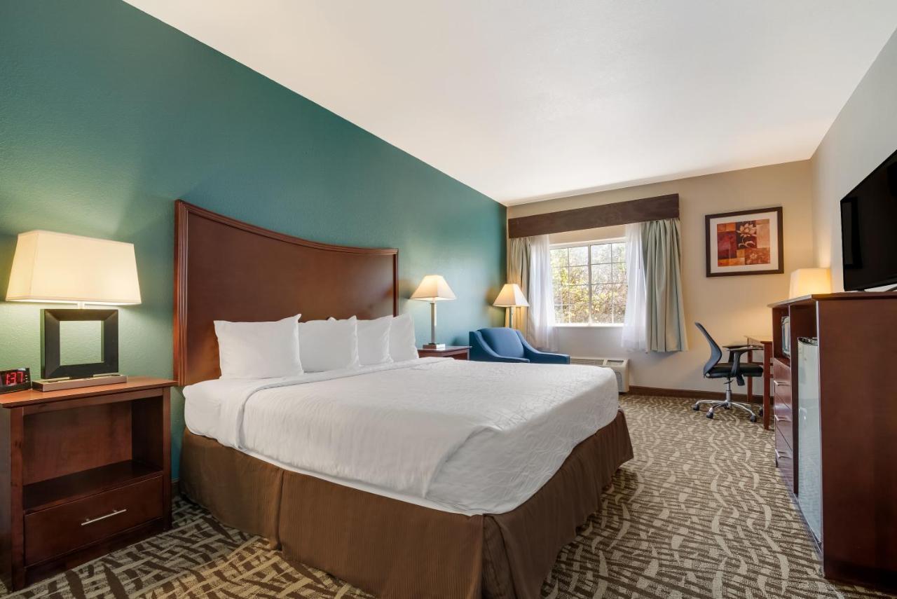 Surestay Plus Hotel By Best Western Topeka Luaran gambar