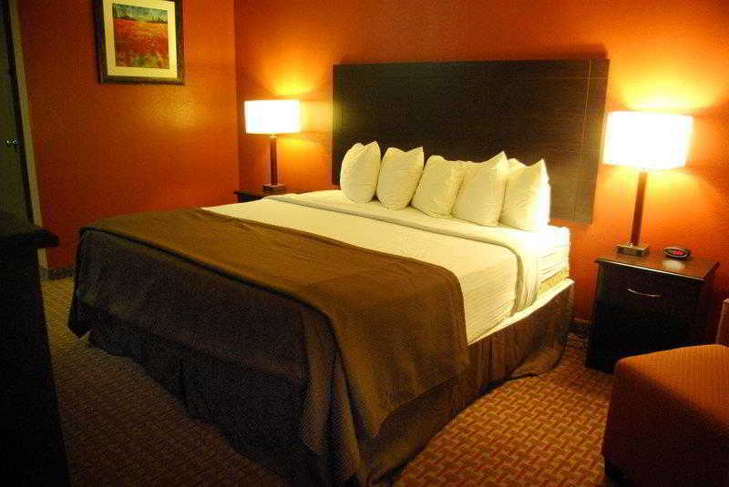 Surestay Plus Hotel By Best Western Topeka Luaran gambar